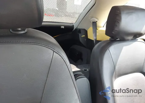 2009 Volkswagen New Beetle 2.5L из США, поврежденный, VIN 3VWRW31C19M518786